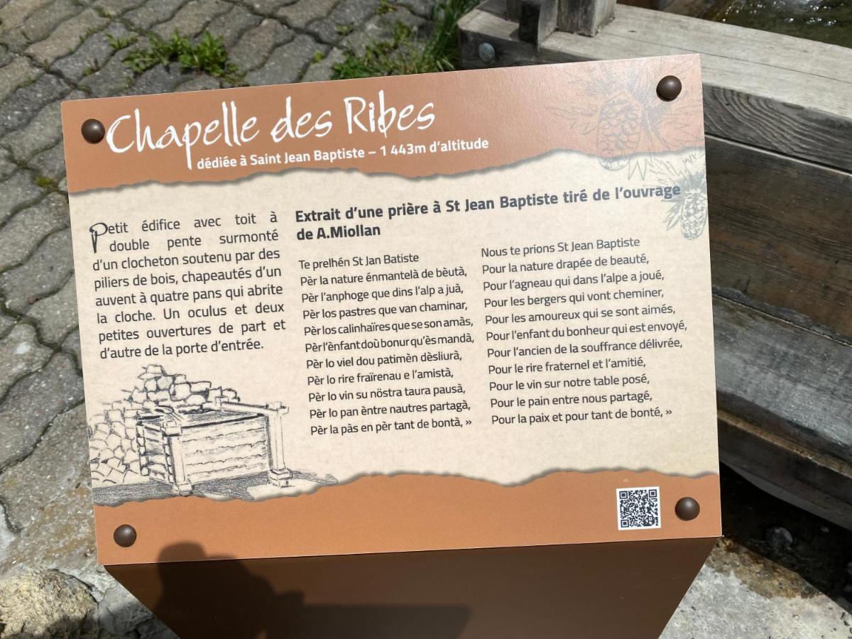 L Alpin Bel Appartement Avec Terrasse Dans Vieille Ferme De Montagne Renovee 레오레스 외부 사진