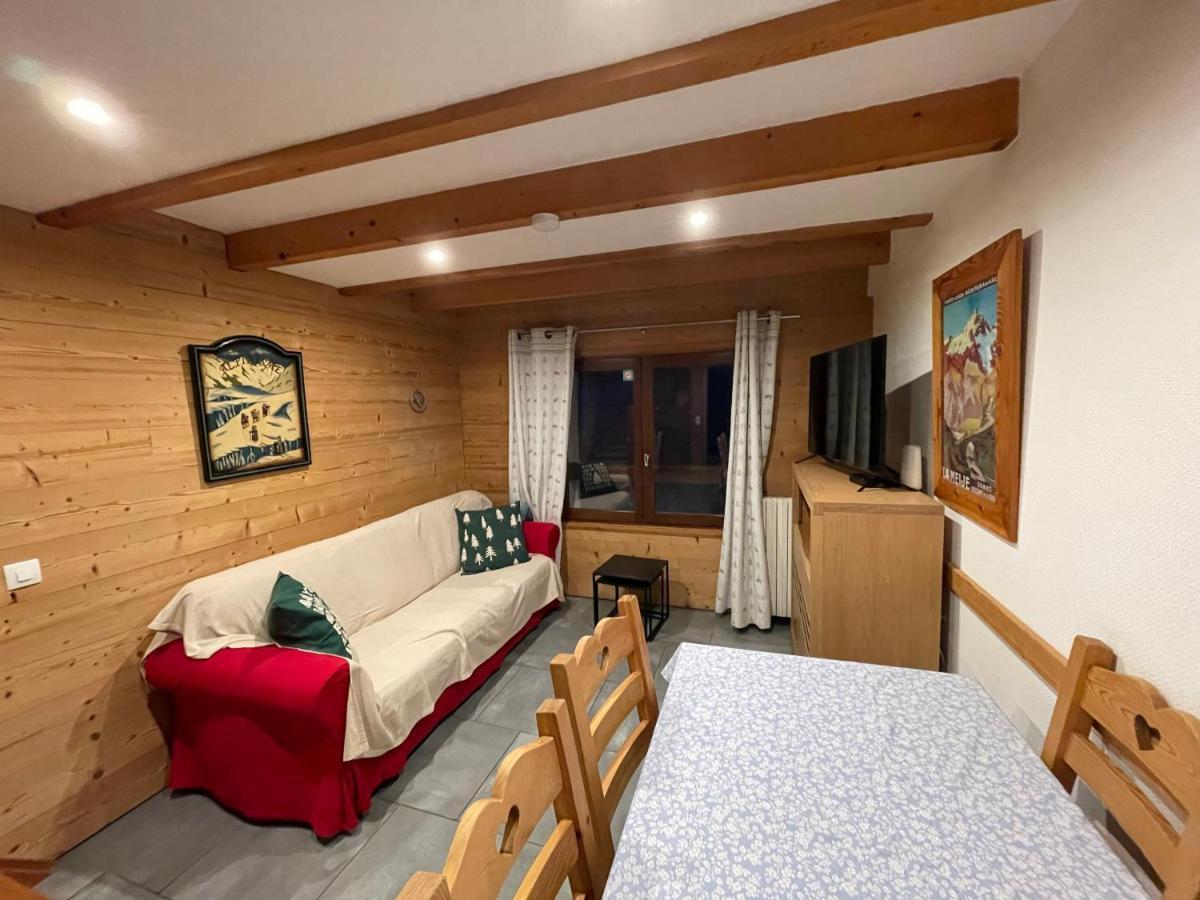 L Alpin Bel Appartement Avec Terrasse Dans Vieille Ferme De Montagne Renovee 레오레스 외부 사진