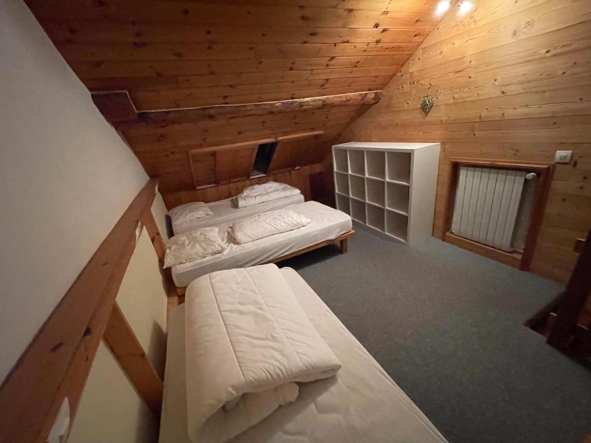 L Alpin Bel Appartement Avec Terrasse Dans Vieille Ferme De Montagne Renovee 레오레스 외부 사진